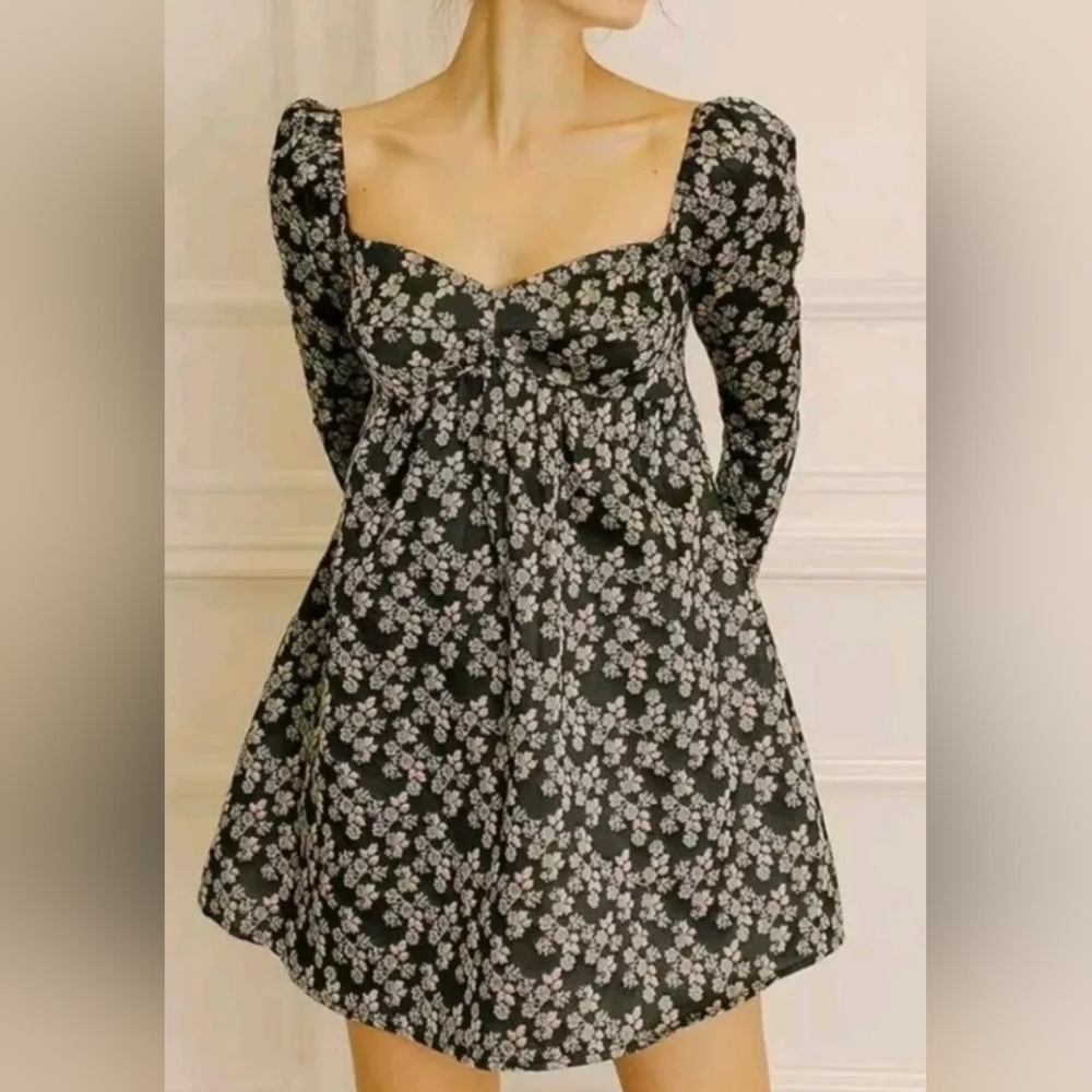 NWT Anthropologie STORIA Babydoll Mini Dress Navy & Blue Floral Sz M
